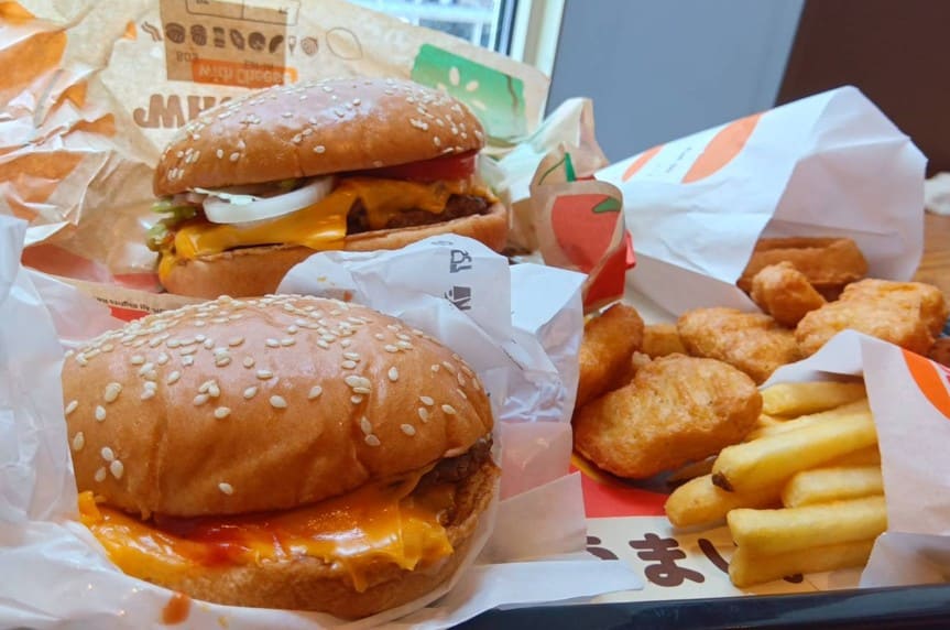 バーガーキングのチーズバーガー